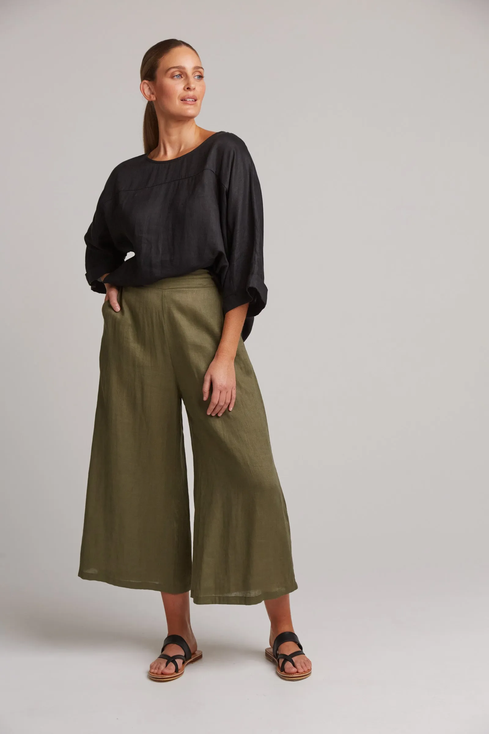 Studio Crop Linen Pant - Khaki