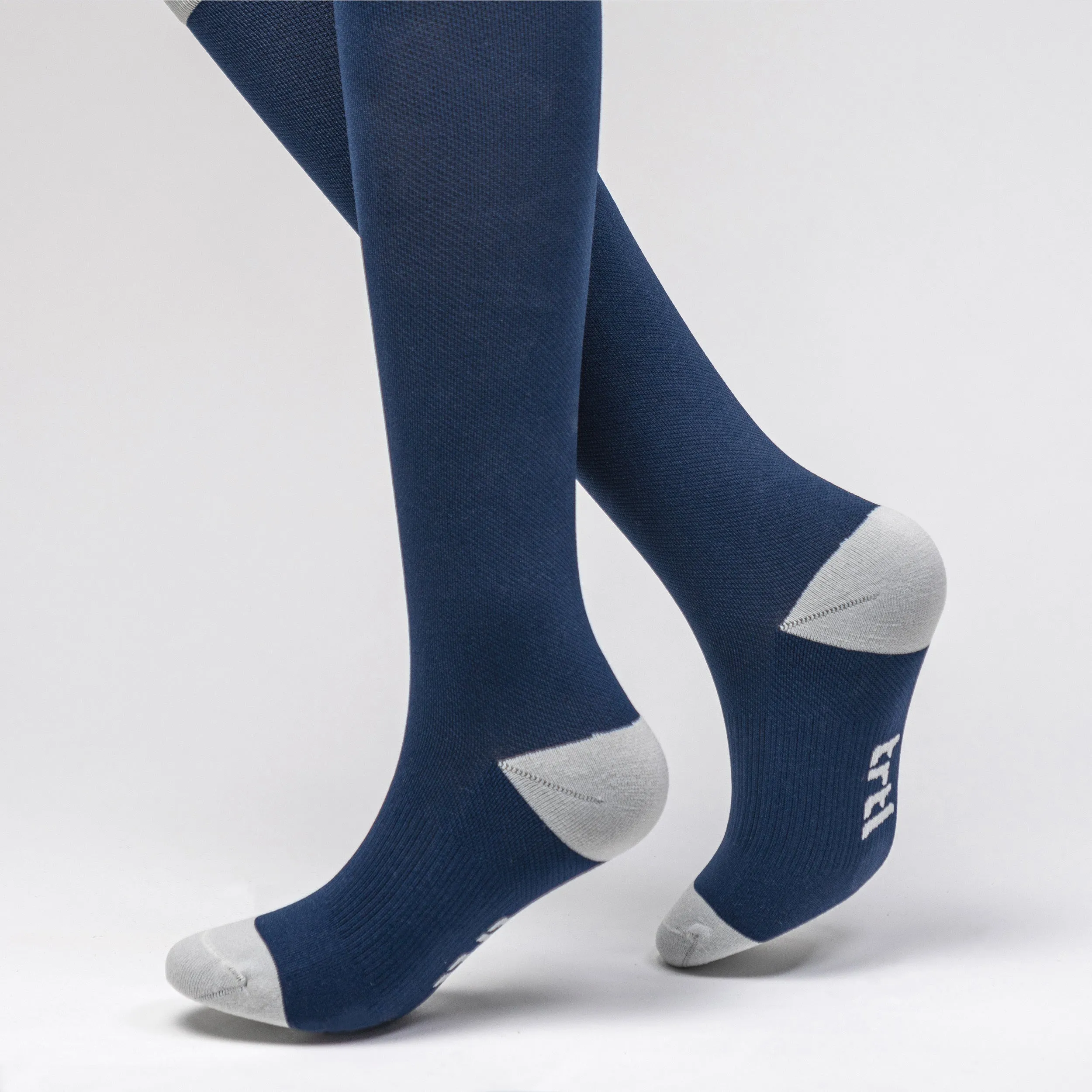 TRTL COMPRESSION SOCKS